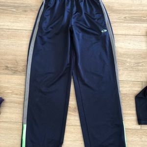 Champion light dark blue sweat pants with pockets.